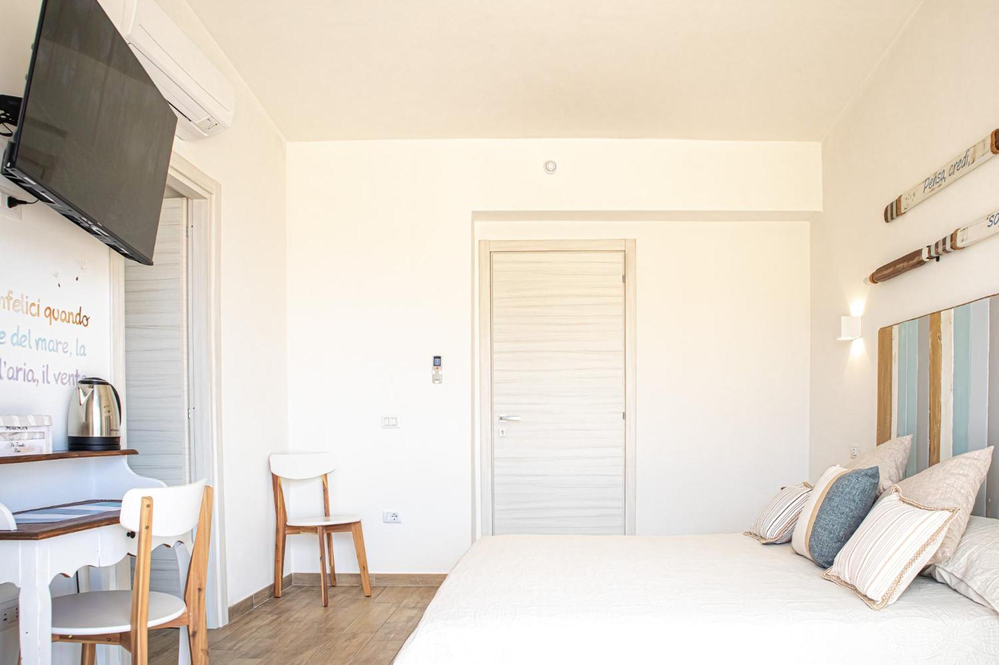 Hotel Il Soffione à Castelsardo Extérieur photo
